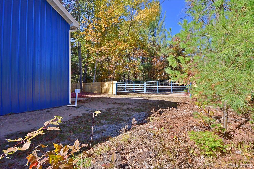 7877 Oak Road St. Helen, MI 48656 - Photo 15 of 20