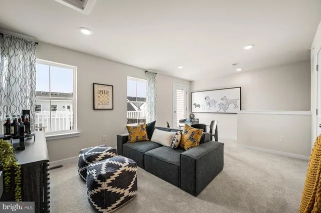 $3,400 | 35 East Front Street, Bridgeport, PA 19405