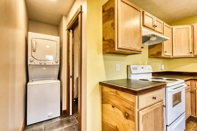 $325,000 | 1011 Wilson Cemetery Road Northeast, Check, VA 24072