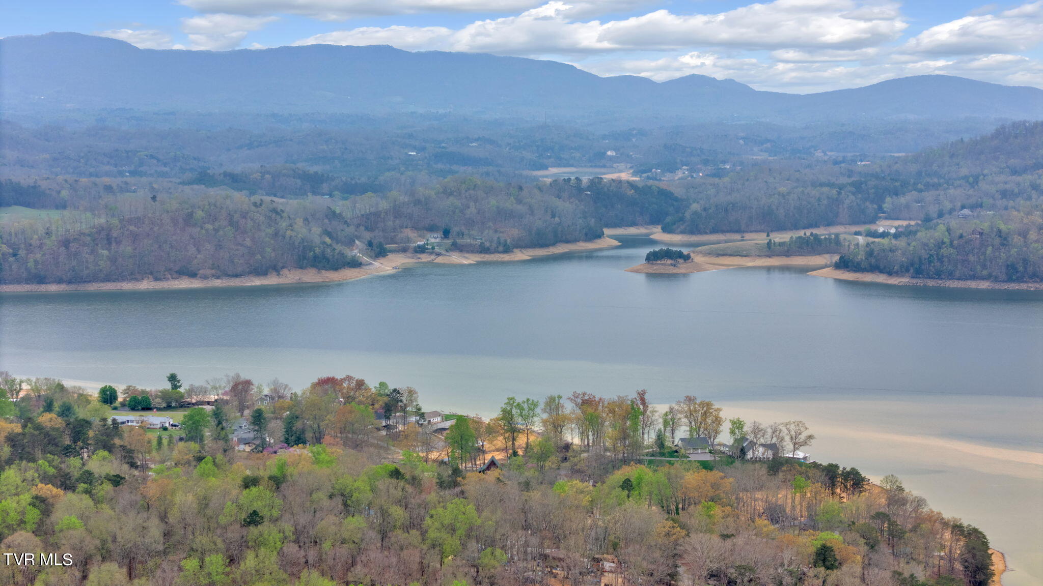 1643 Covington Road Dandridge, TN 37725 - Photo 1 of 22 24-web-or-mls-DJI_20240402161445_0091_D