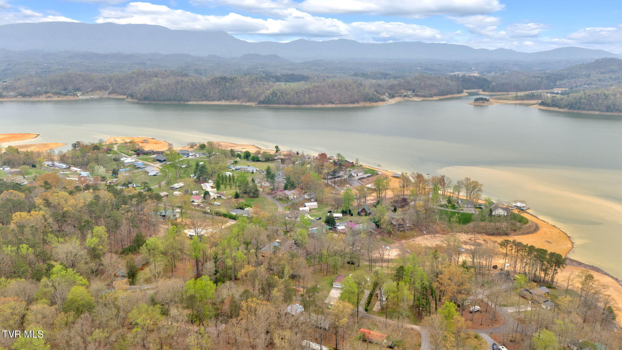 1643 Covington Road Dandridge, TN 37725 - Photo 19 of 22 21-web-or-mls-DJI_20240402161335_0085_D