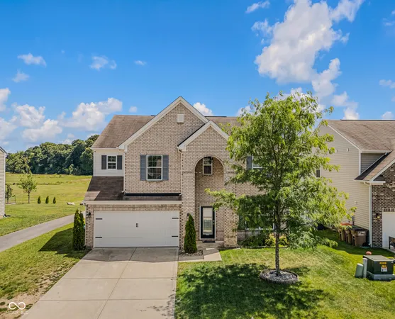 $334,900 | 2071 Creek Bank Drive, Columbus, IN 47201