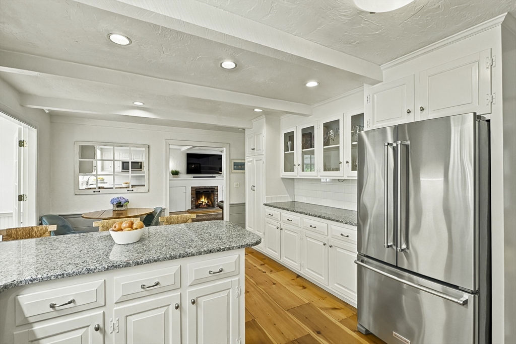 2 Stowe Road Southborough, MA 01772 - Photo 8 of 42 Gallery Image 8