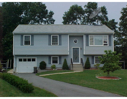 211 Hathaway Commons Road Fall River, MA 02720 - Photo 1 of 1 Gallery Image 1