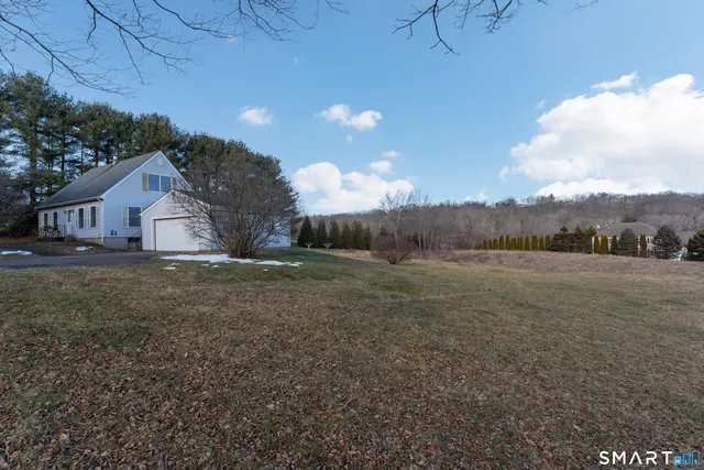 $350,000 | 250 Elm Street, Guilford, CT 06437