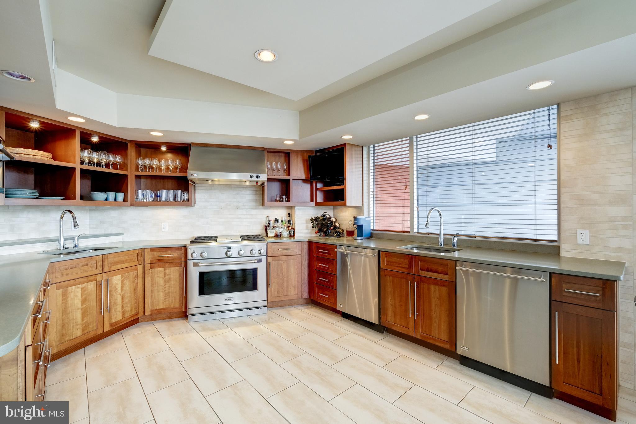 2000 Massachusetts Avenue Northwest, Unit R4 Washington, DC 20036 - Photo 17 of 65