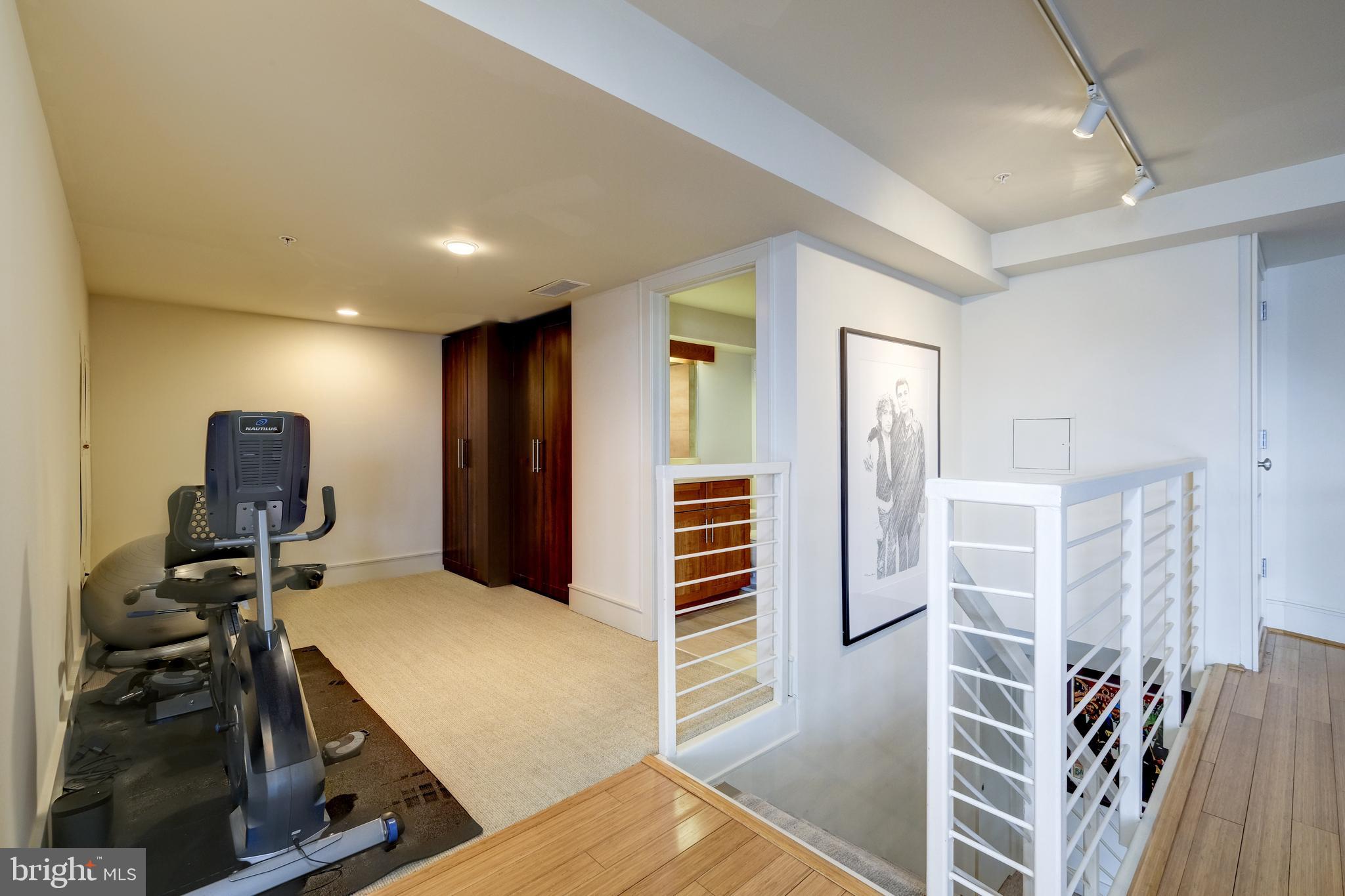 2000 Massachusetts Avenue Northwest, Unit R4 Washington, DC 20036 - Photo 27 of 65