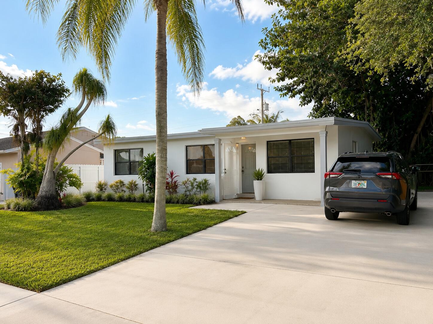 5656 Maypop Road West Palm Beach, FL 33415 - Photo 2 of 20 1207C3A8-D9AA-46E3-99C9-856D9058A613