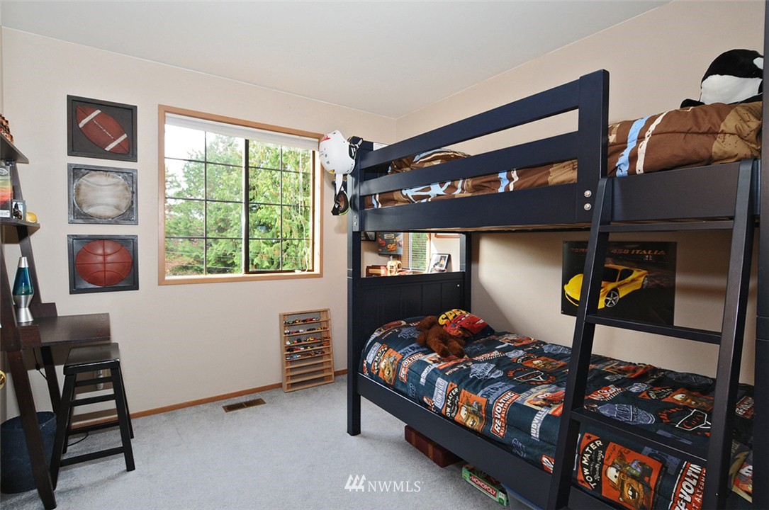 8462 Tillicum Road Southwest Seattle, WA 98136 - Photo 13 of 15