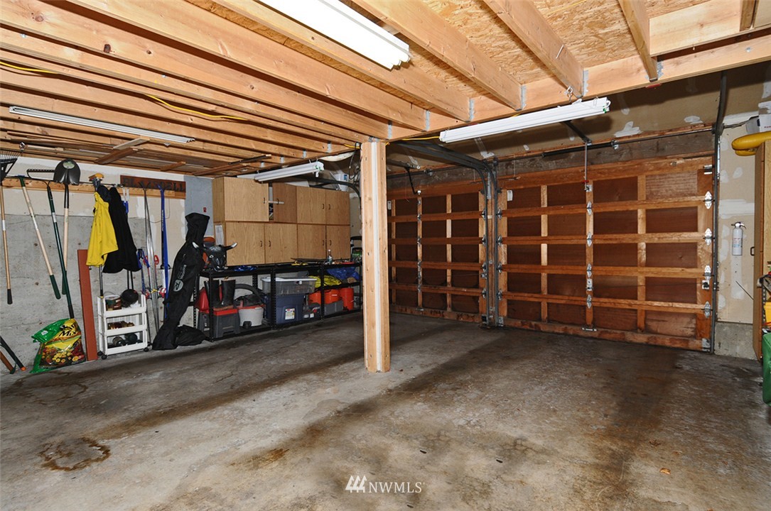 8462 Tillicum Road Southwest Seattle, WA 98136 - Photo 8 of 15