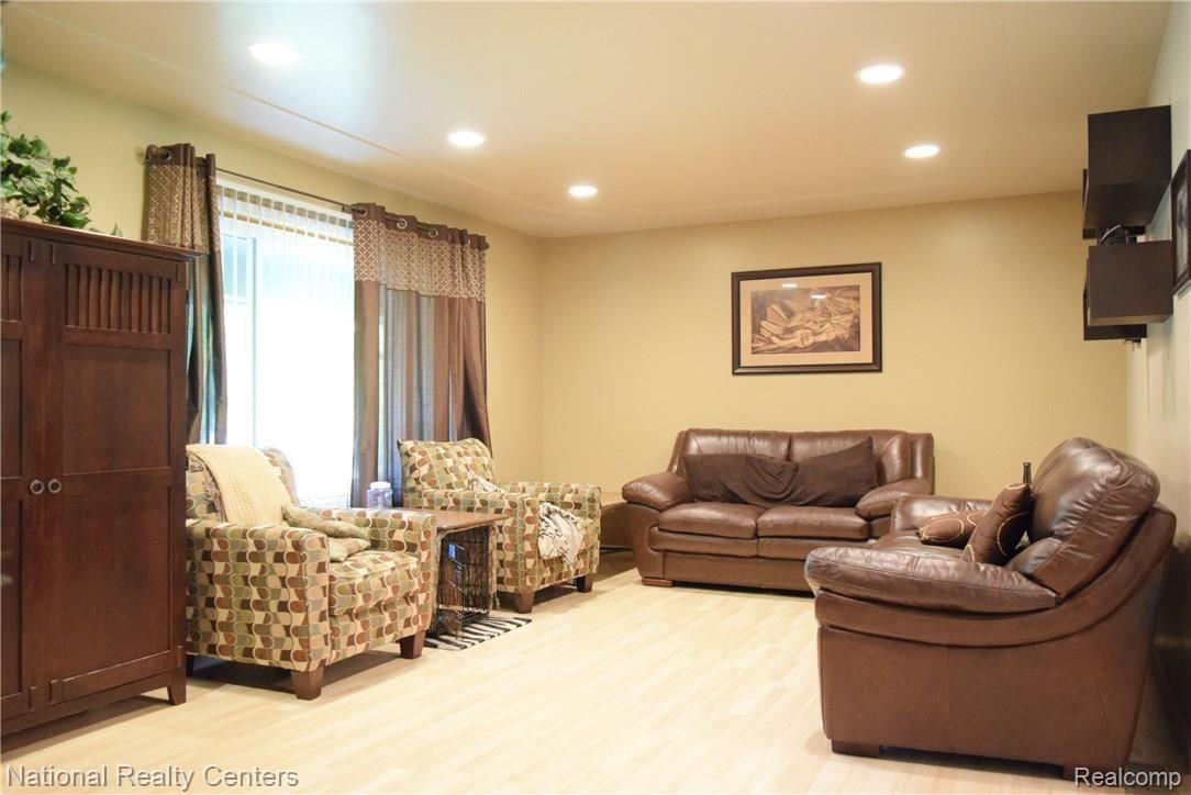 light & bright living room! 