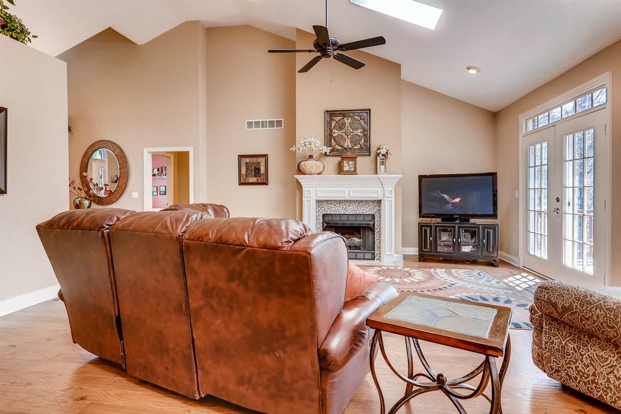 1141 Pine Gate Road Evansville, IN 47725 - Photo 9 of 36 Gallery Image 9