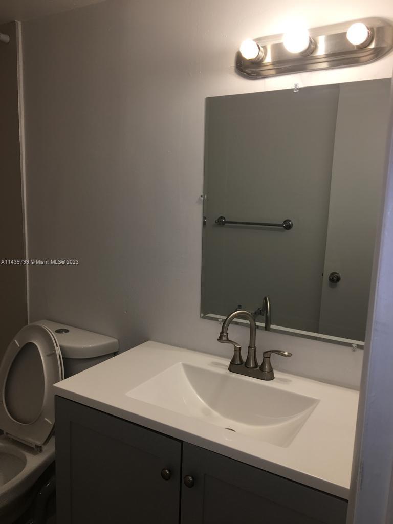 498 Northwest 165th Street, Unit D205 Miami, FL 33169 - Photo 6 of 18