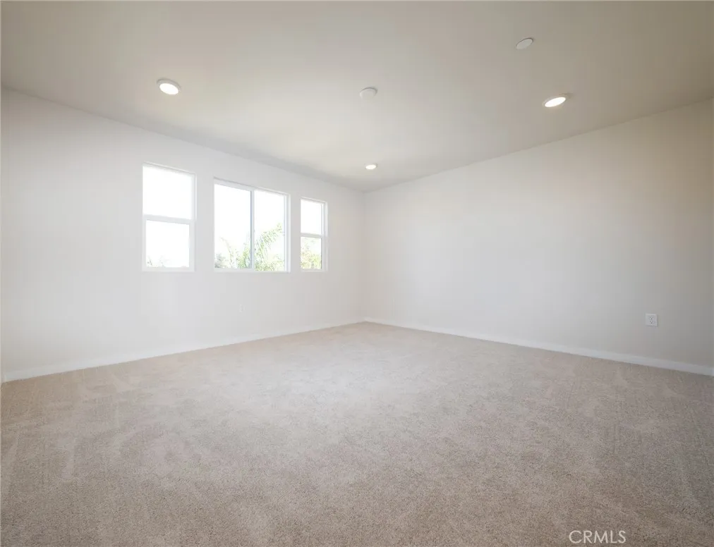 9561 Hannah Way Riverside, CA 92504 - Photo 9 of 30 Gallery Image 9