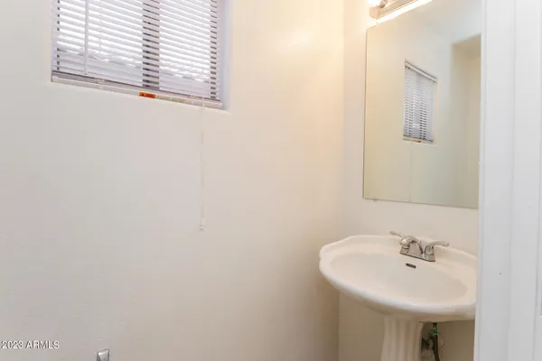 $1,895 | 12925 West Holly Street, Avondale, AZ 85392