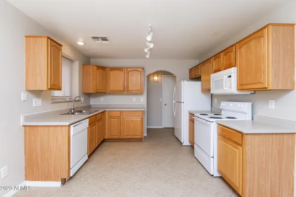 $1,895 | 12925 West Holly Street, Avondale, AZ 85392