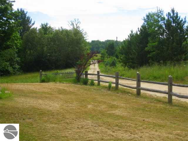 11606 Shippy Road Southwest Fife Lake, MI 49633 - Photo 18 of 25 1728682-17.JPG