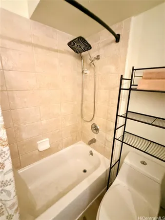 $2,000 | 1617 Clark Street, Unit 404, Honolulu, HI 96822
