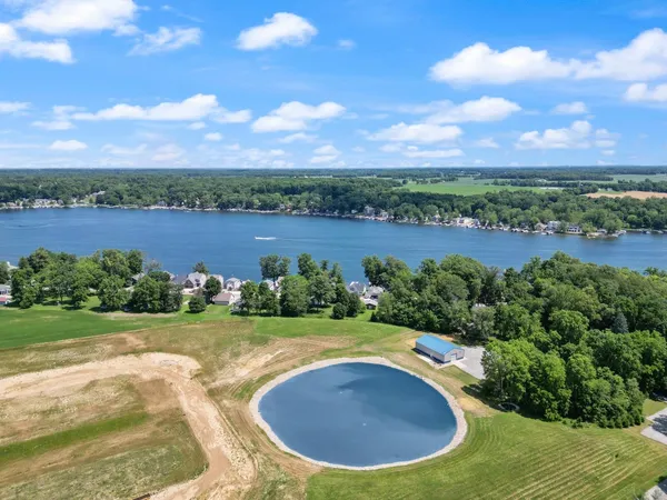 $585,000 | 4116 East Stanton Road, Leesburg, IN 46538