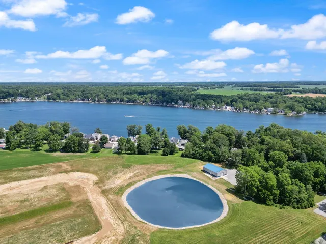 $585,000 | 4116 East Stanton Road, Leesburg, IN 46538