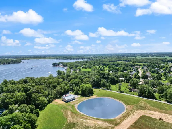$585,000 | 4116 East Stanton Road, Leesburg, IN 46538