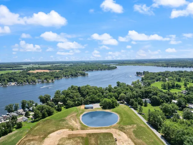 $585,000 | 4116 East Stanton Road, Leesburg, IN 46538