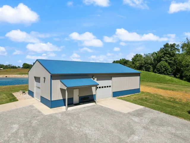 $585,000 | 4116 East Stanton Road, Leesburg, IN 46538