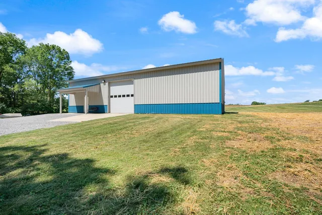 $585,000 | 4116 East Stanton Road, Leesburg, IN 46538