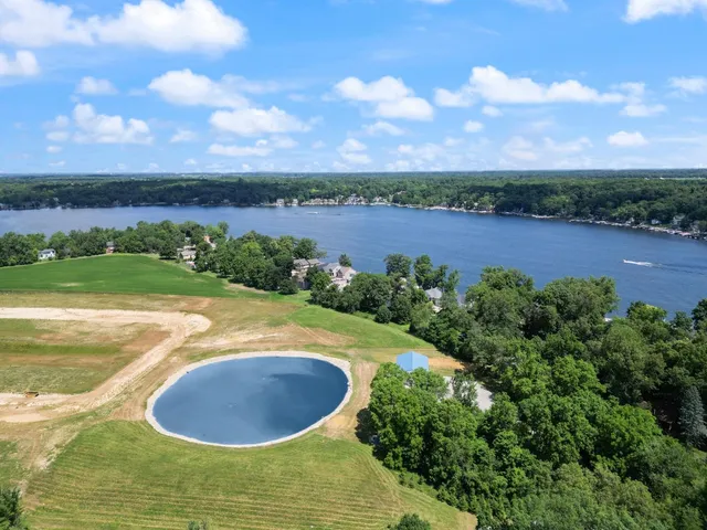 $585,000 | 4116 East Stanton Road, Leesburg, IN 46538