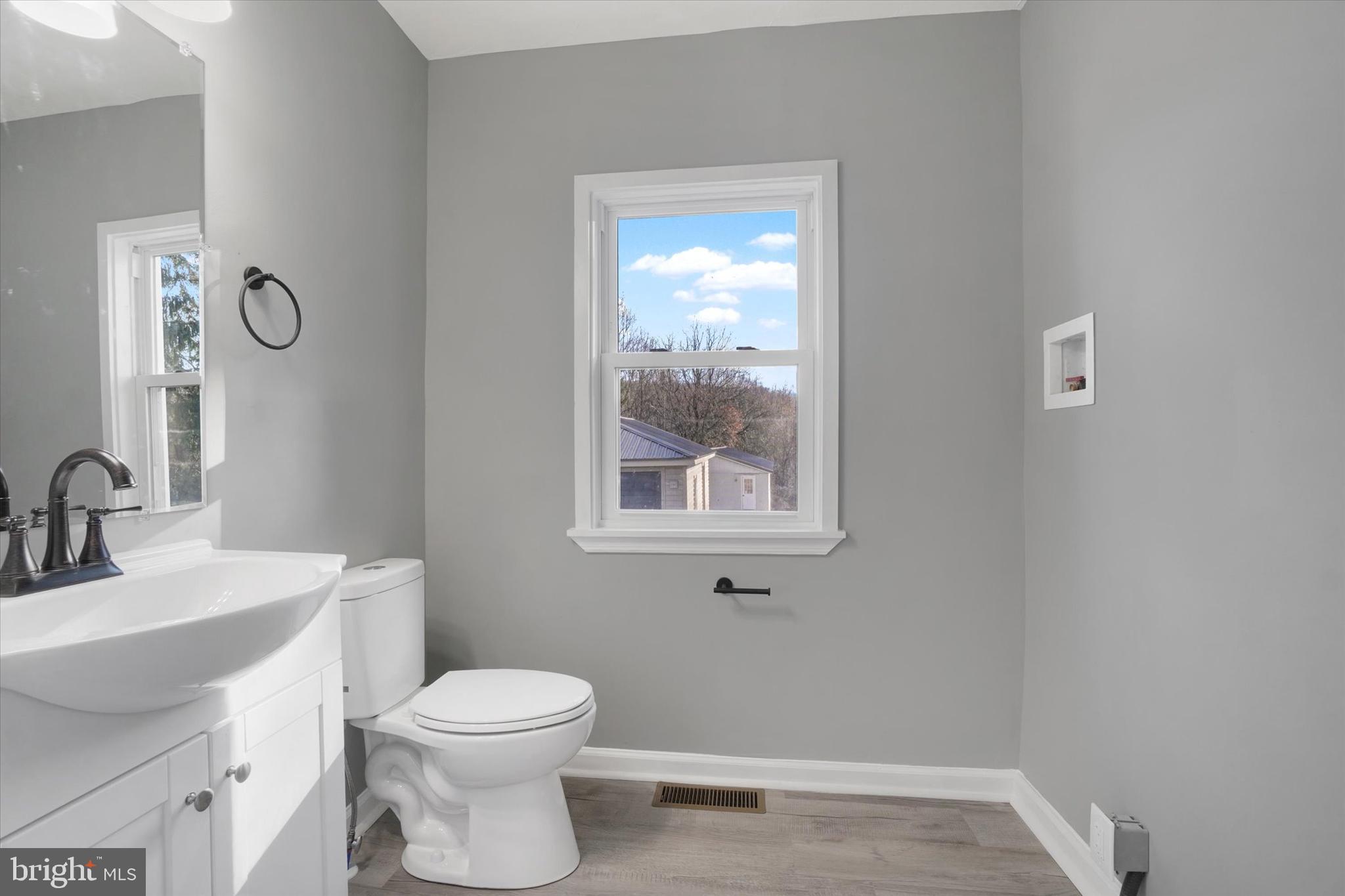 1055 Smith Hill Road York, PA 17408 - Photo 14 of 27 Gallery Image 14