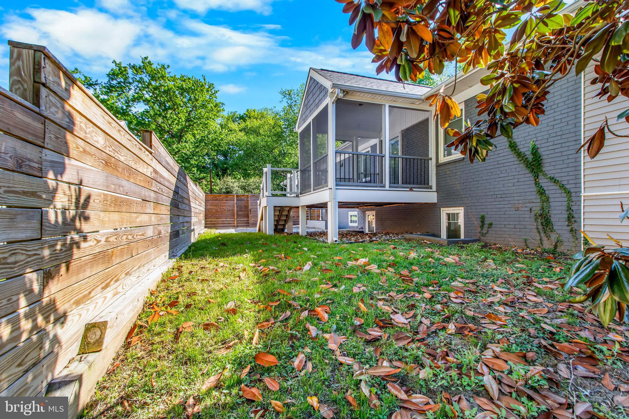 7516 Glenriddle Road Bethesda, MD 20817 - Photo 7 of 42