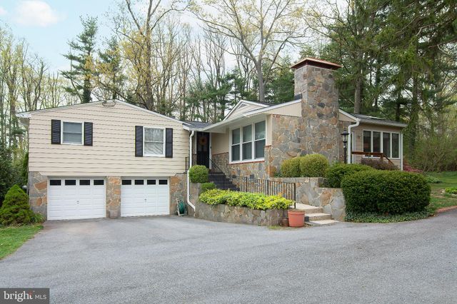 $525,000 | 5525 Woodbine Road, Sykesville, MD 21784