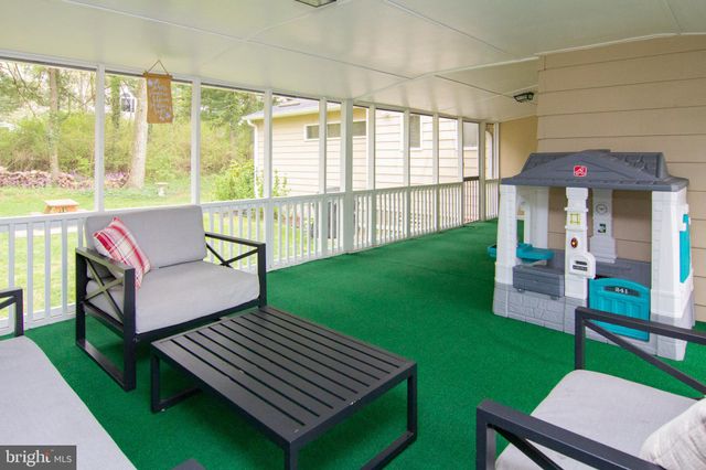 $525,000 | 5525 Woodbine Road, Sykesville, MD 21784