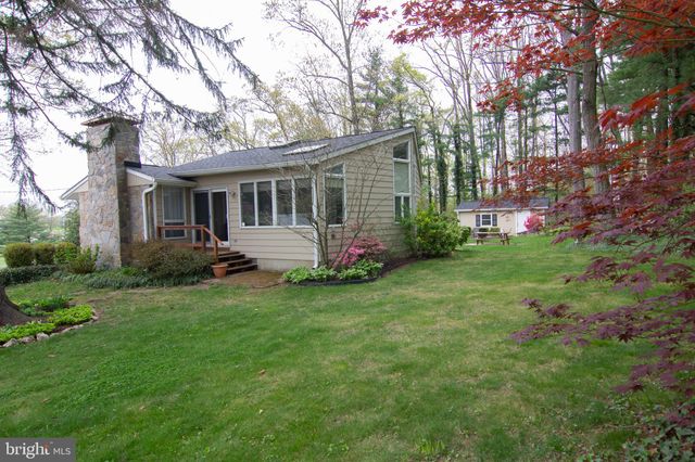 $525,000 | 5525 Woodbine Road, Sykesville, MD 21784