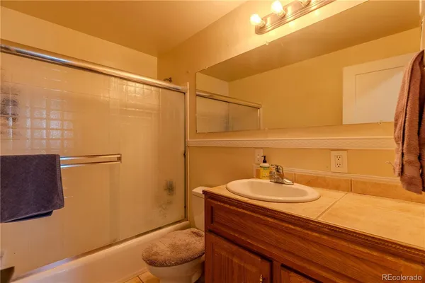 $3,000 | 2505 Pierce Street, Lakewood, CO 80214