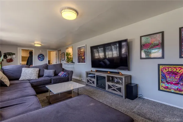 $3,000 | 2505 Pierce Street, Lakewood, CO 80214