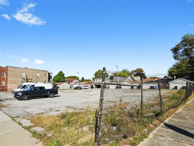 $849,000 | 5758 West 65th Street, Chicago, IL 60638