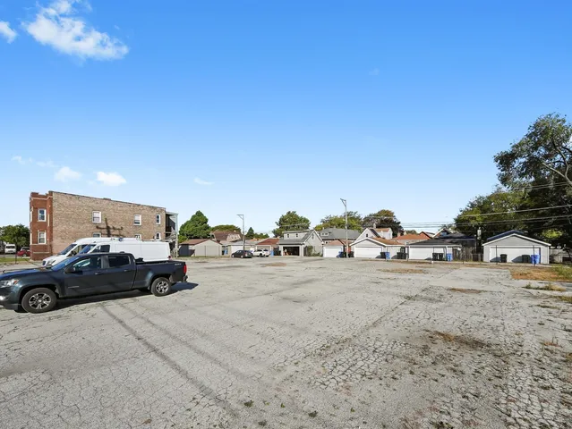 $849,000 | 5758 West 65th Street, Chicago, IL 60638