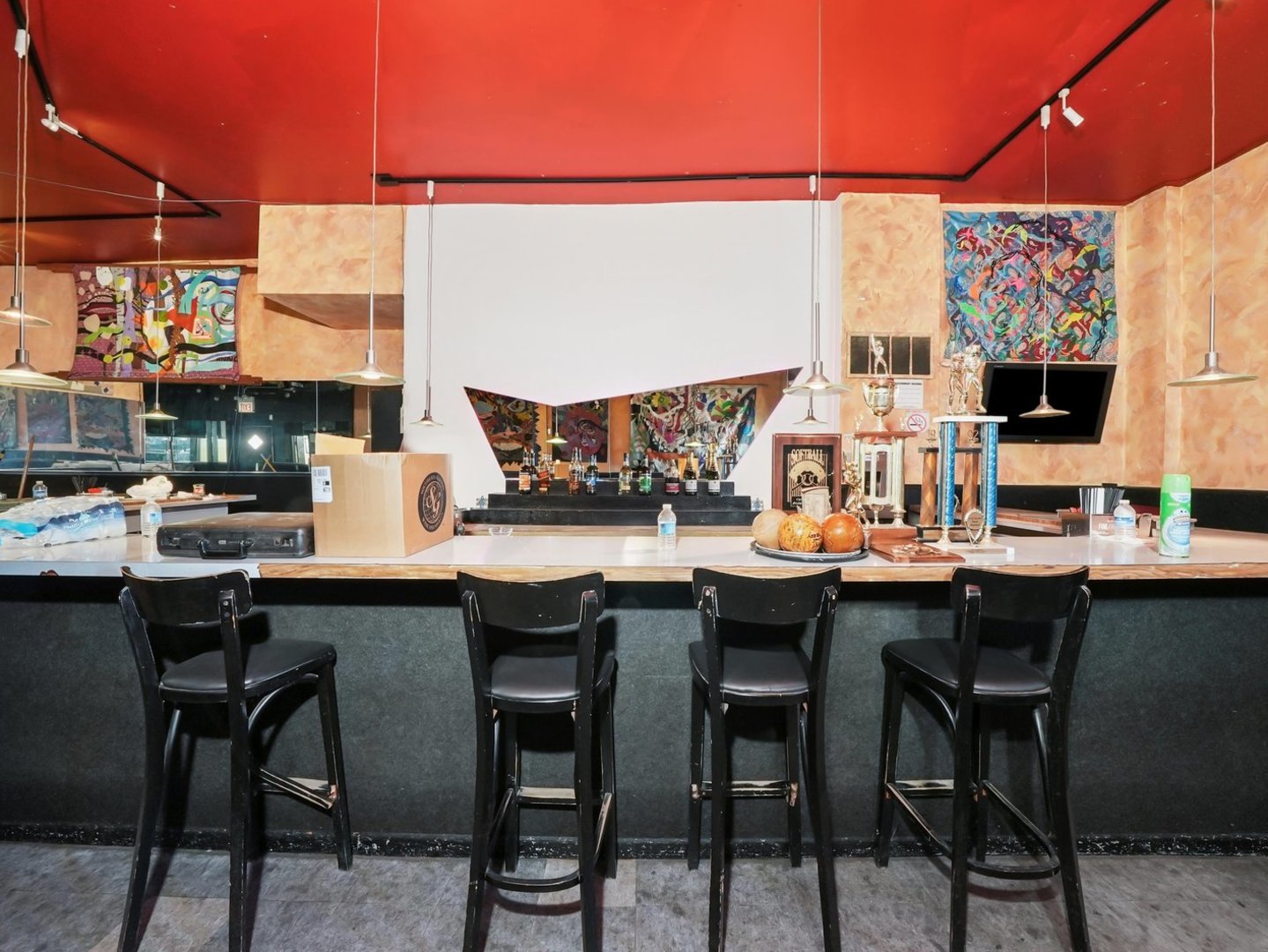 5758 West 65th Street Chicago, IL 60638 - Photo 10 of 33 a room with a table chairs and a potted plant