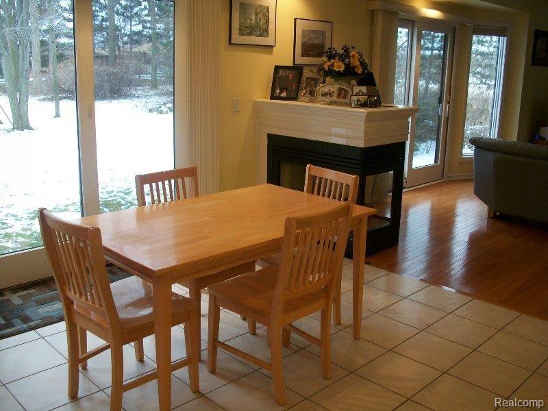 breakfast nook