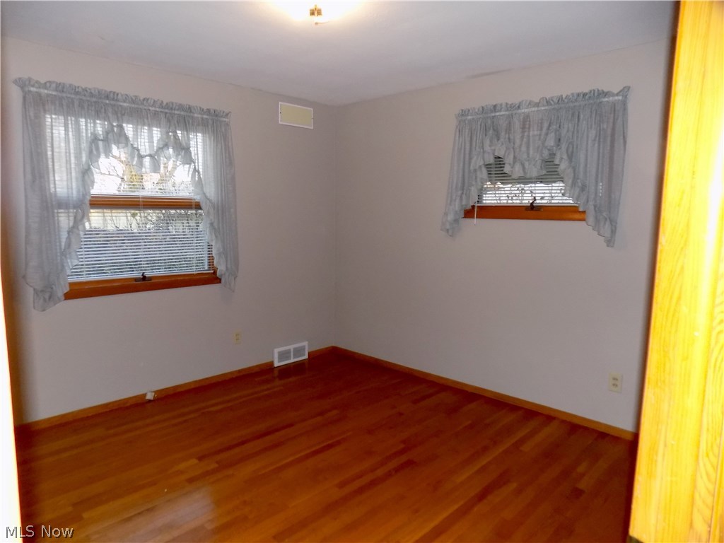 9300 Reichert Road Parma, OH 44130 - Photo 6 of 14