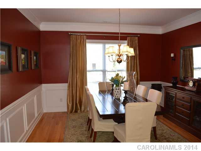 9728 Needlepoint Road Charlotte, NC 28215 - Photo 4 of 24 Gallery Image 4