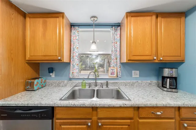 $240,000 | 6060 Southeast 119th Place, Belleview, FL 34420