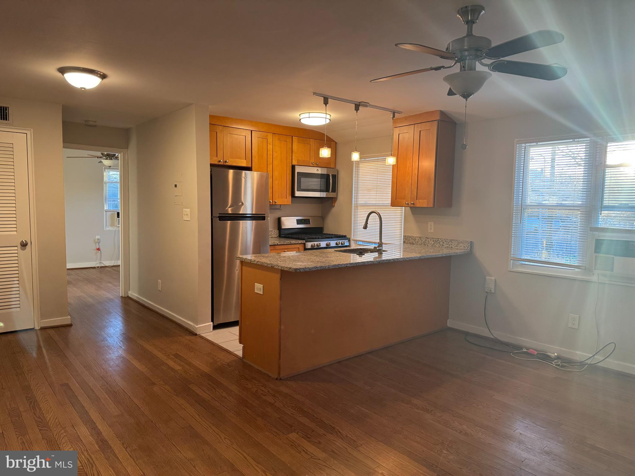 131 South Courthouse Road, Unit 6 Arlington, VA 22204 - Photo 7 of 15