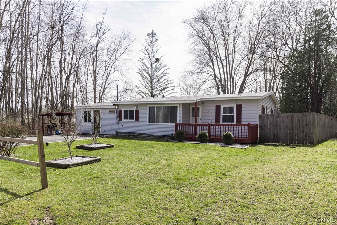 7476 Murray Drive Cicero, NY 13039 - Photo 2 of 29