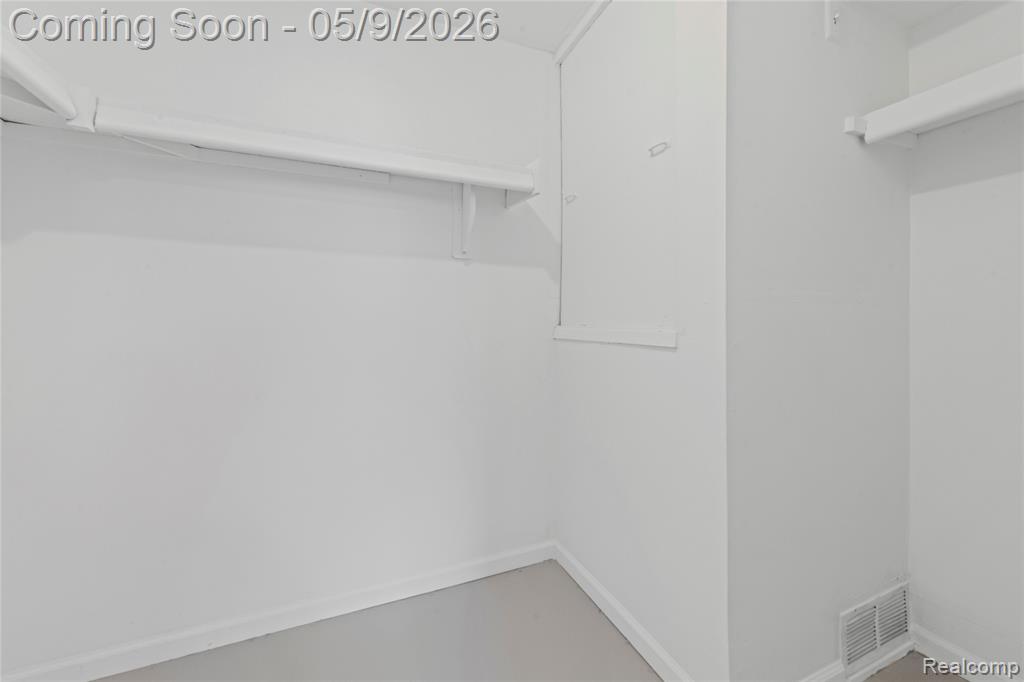30052 West Twelve Mile Road, Unit 61 Farmington, MI 48334 - Photo 15 of 23