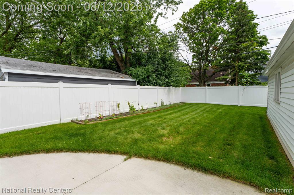1659 Princeton Road Berkley, MI 48072 - Photo 28 of 28 Gallery Image 28