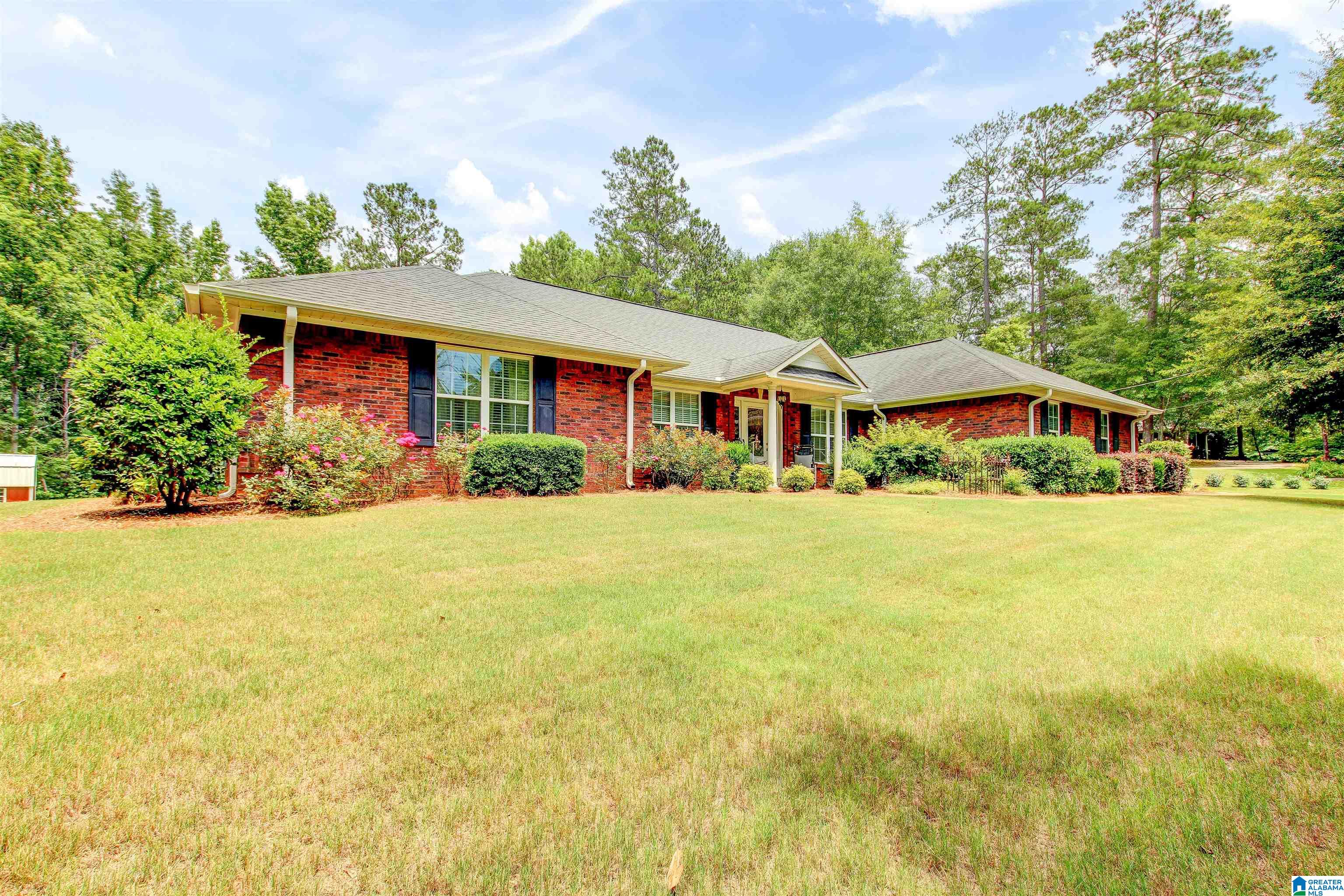 159 Short Circle Wedowee, AL 36278 - Photo 2 of 59