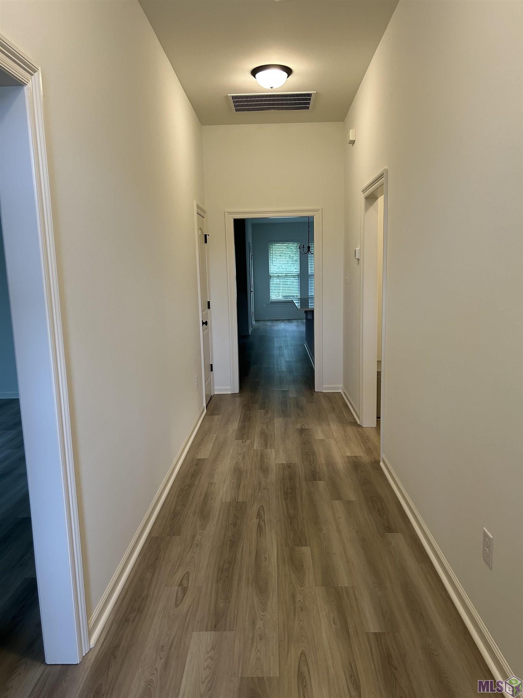 28542 Middlebrook Way Denham Springs, LA 70726 - Photo 2 of 18