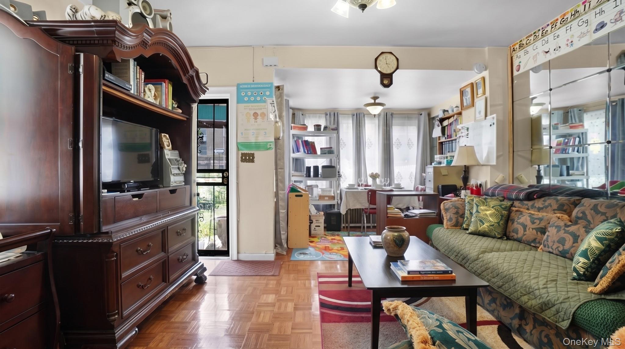 190-27 109th Road Queens, NY 11412 - Photo 5 of 19 Gallery Image 5